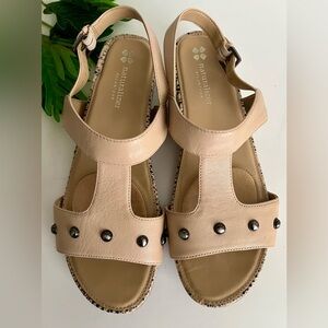 Naturalizer N5Contour womens sandal size 11W Beige w Snake print on wedge heel